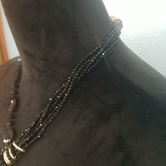 Black sparkly bead necklace - Picture 7 of 12